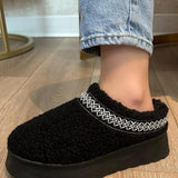 Plateau-Sherpa-Stiefel mit besticktem Besatz
